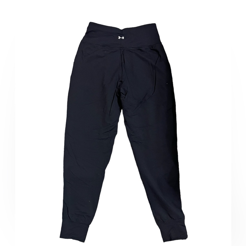 Women’s Under Armour leggings/joggers